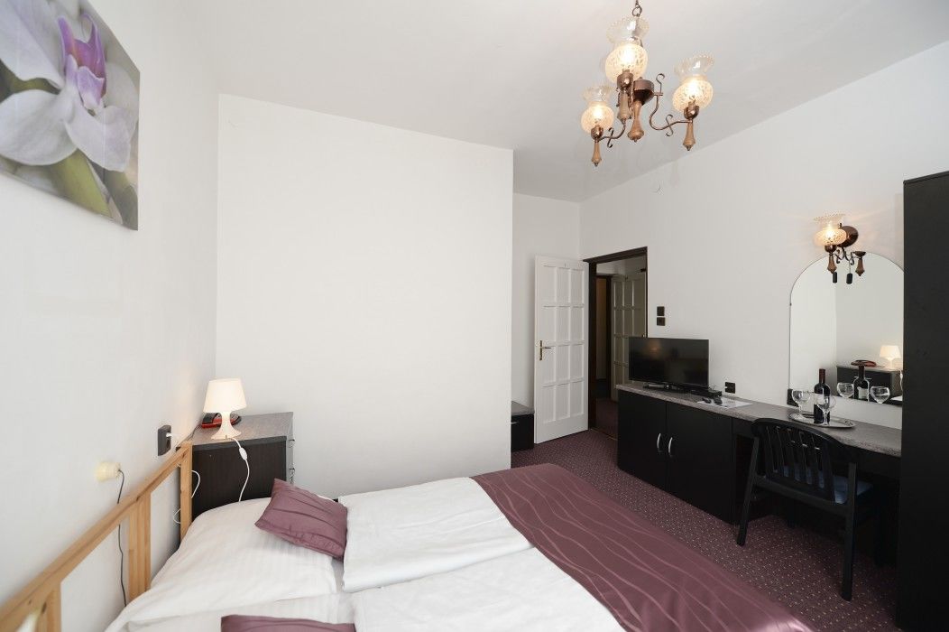 Budai Hotel Boedapest Buitenkant foto