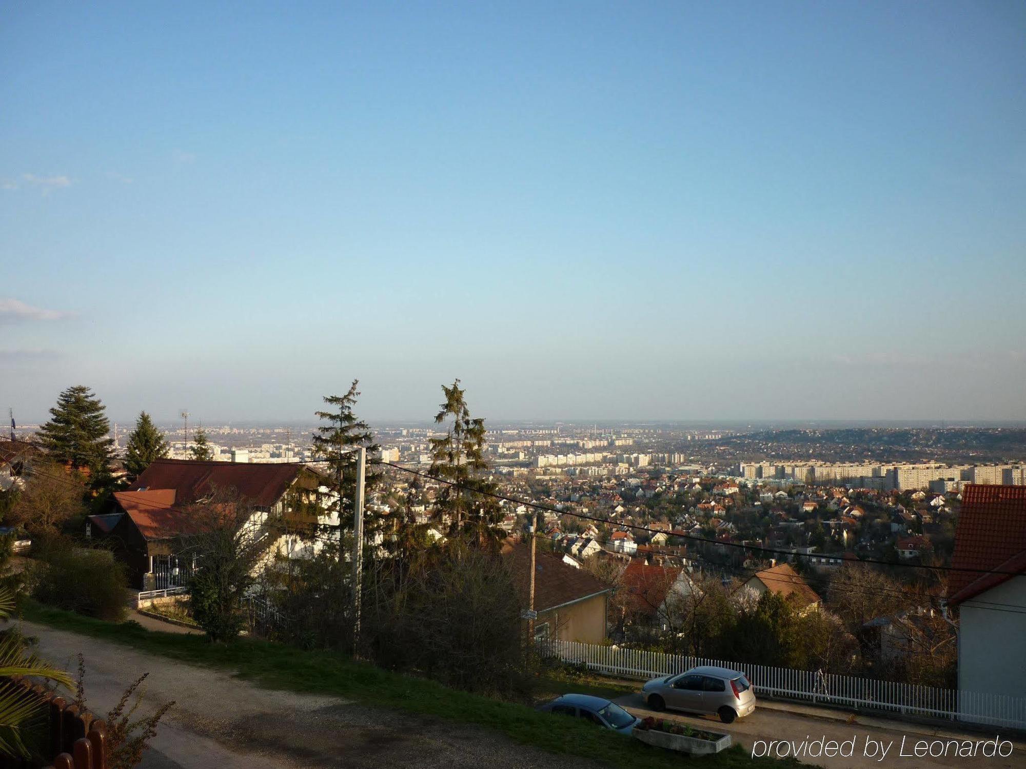 Budai Hotel Boedapest Buitenkant foto