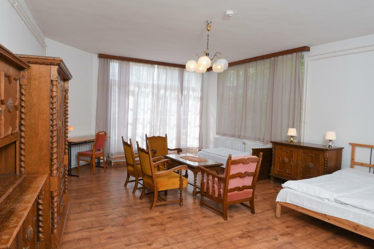 Budai Hotel Boedapest Buitenkant foto